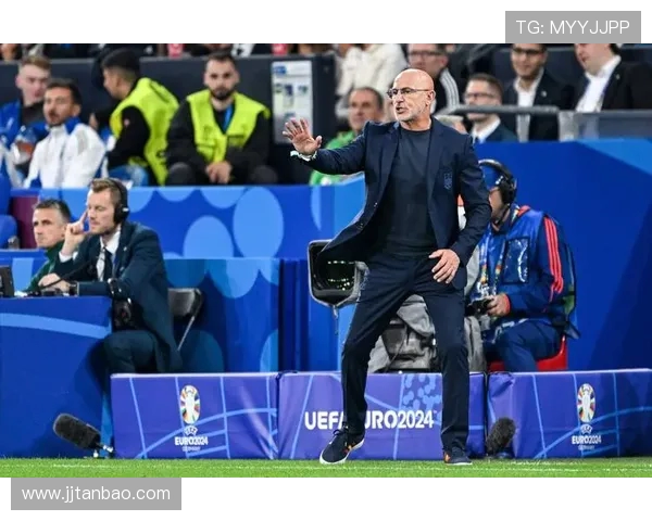 德拉富恩特点评亚马尔：近期比赛状态出色表现令人期待